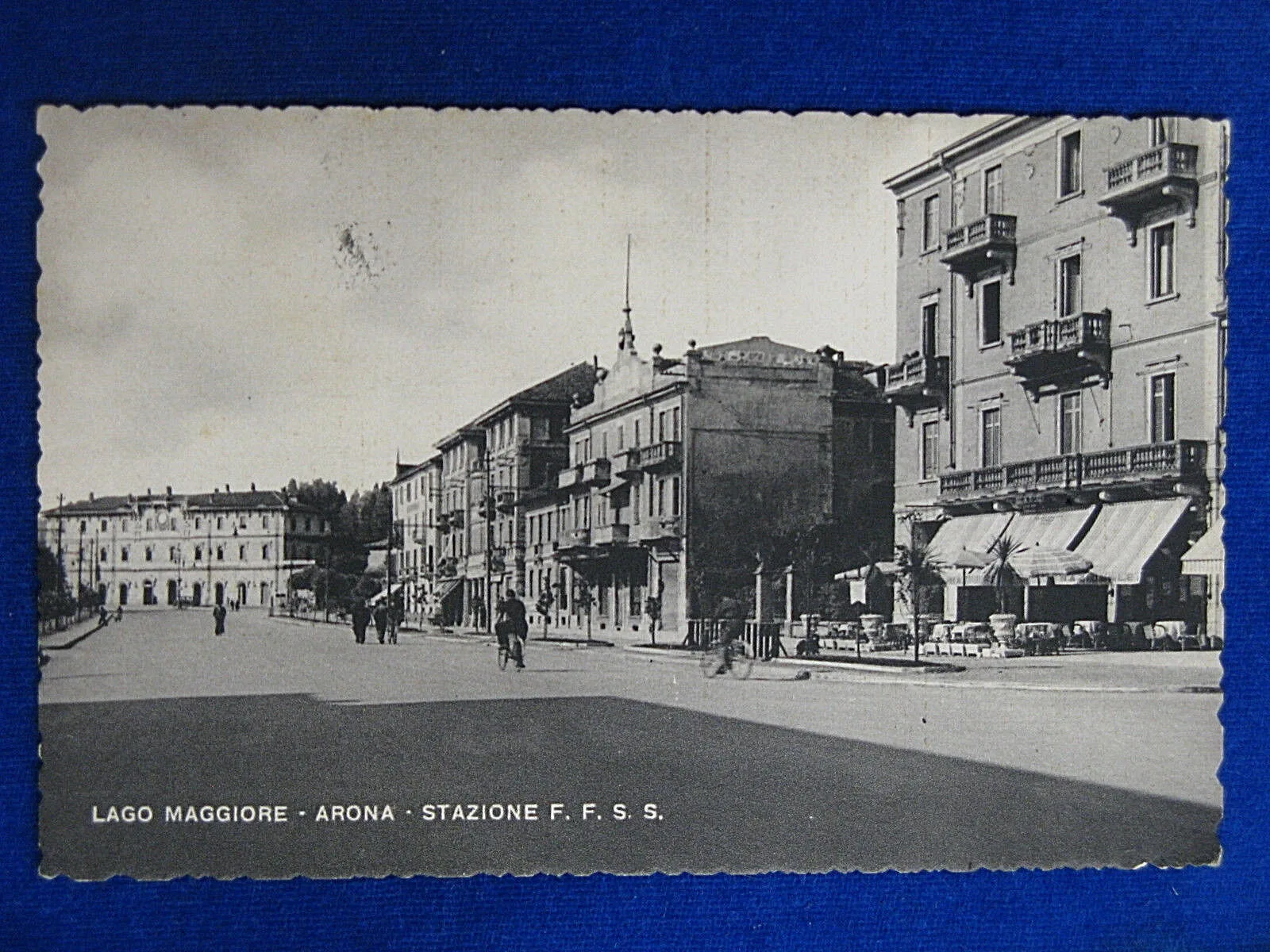 ARONA – Lago Maggiore – Stazione FFSS animata, viaggiata, anni 50 #14503