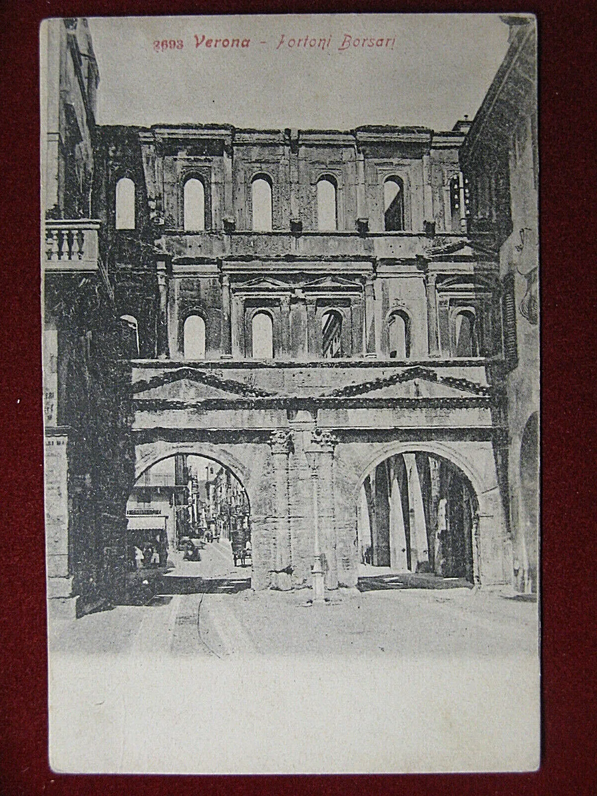 Verona Portoni Borsari anni 20 non viaggiata #13547
