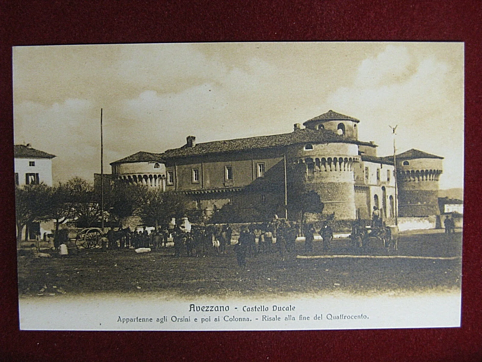 Avezzano Castello Ducale anni 10/20 non viaggiata #12609