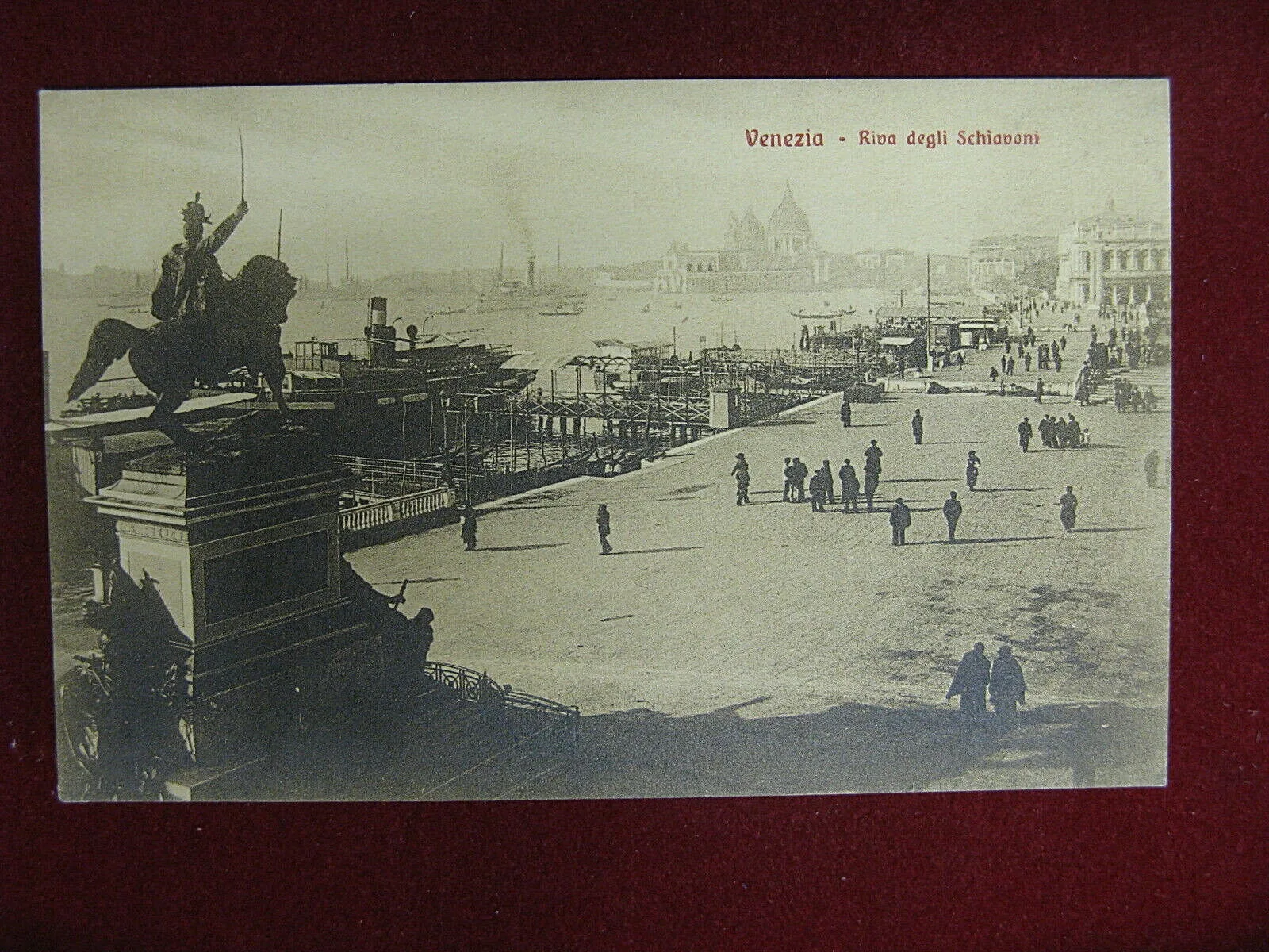 Venezia Riva degli Schiavoni anni 10/20, non viaggiata #11619