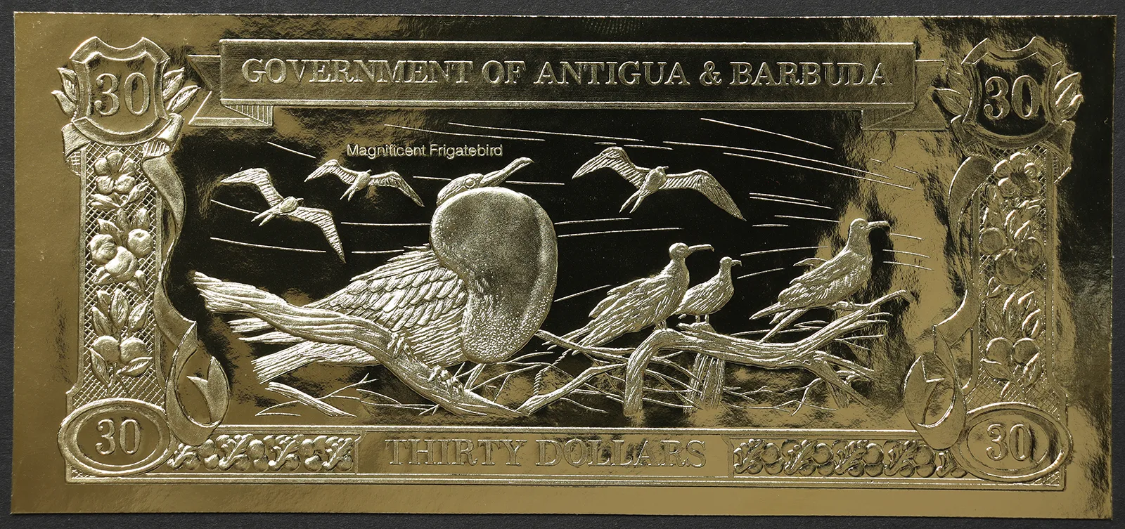 ANTIGUA e BARBUDA 30 Dollari 1981 FDS in lamina d’oro #B1153