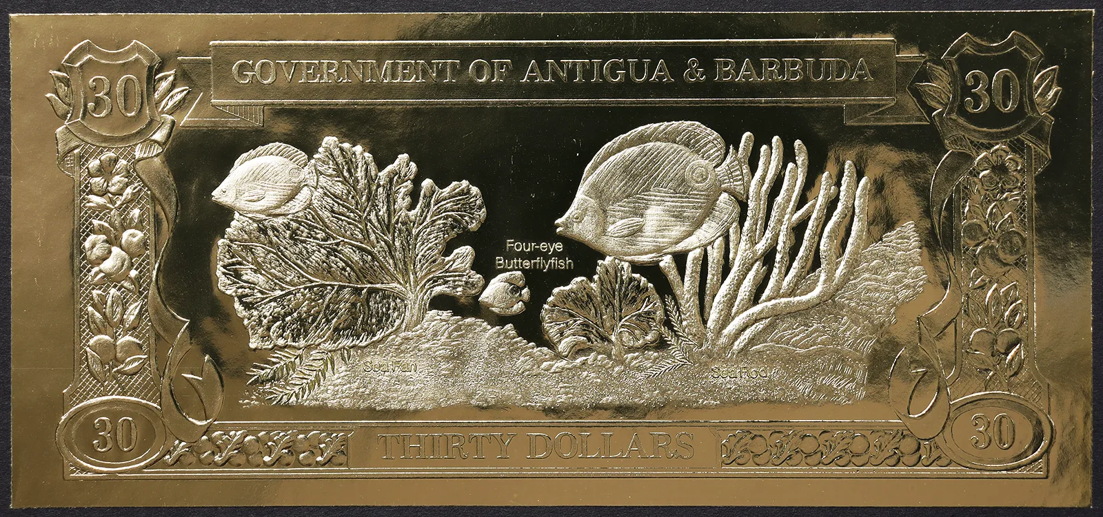 ANTIGUA e BARBUDA 30 Dollari 1981 in lamina d’oro #B1178