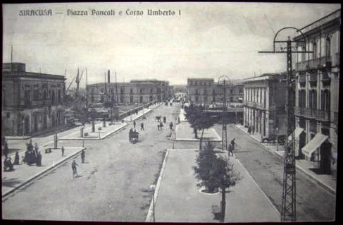 SIRACUSA Piazza Pancali e Corso Umberto I viaggiata 1913 animata #339