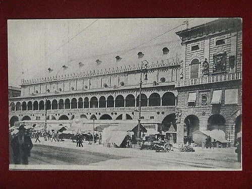PADOVA Piazza delle Erbe viaggiata, anni 30 f/p #8496