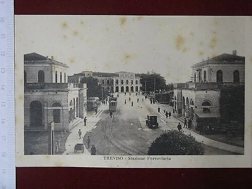TREVISO STAZIONE FERROVIARIA NON VIAGGIATA animata auto #3838