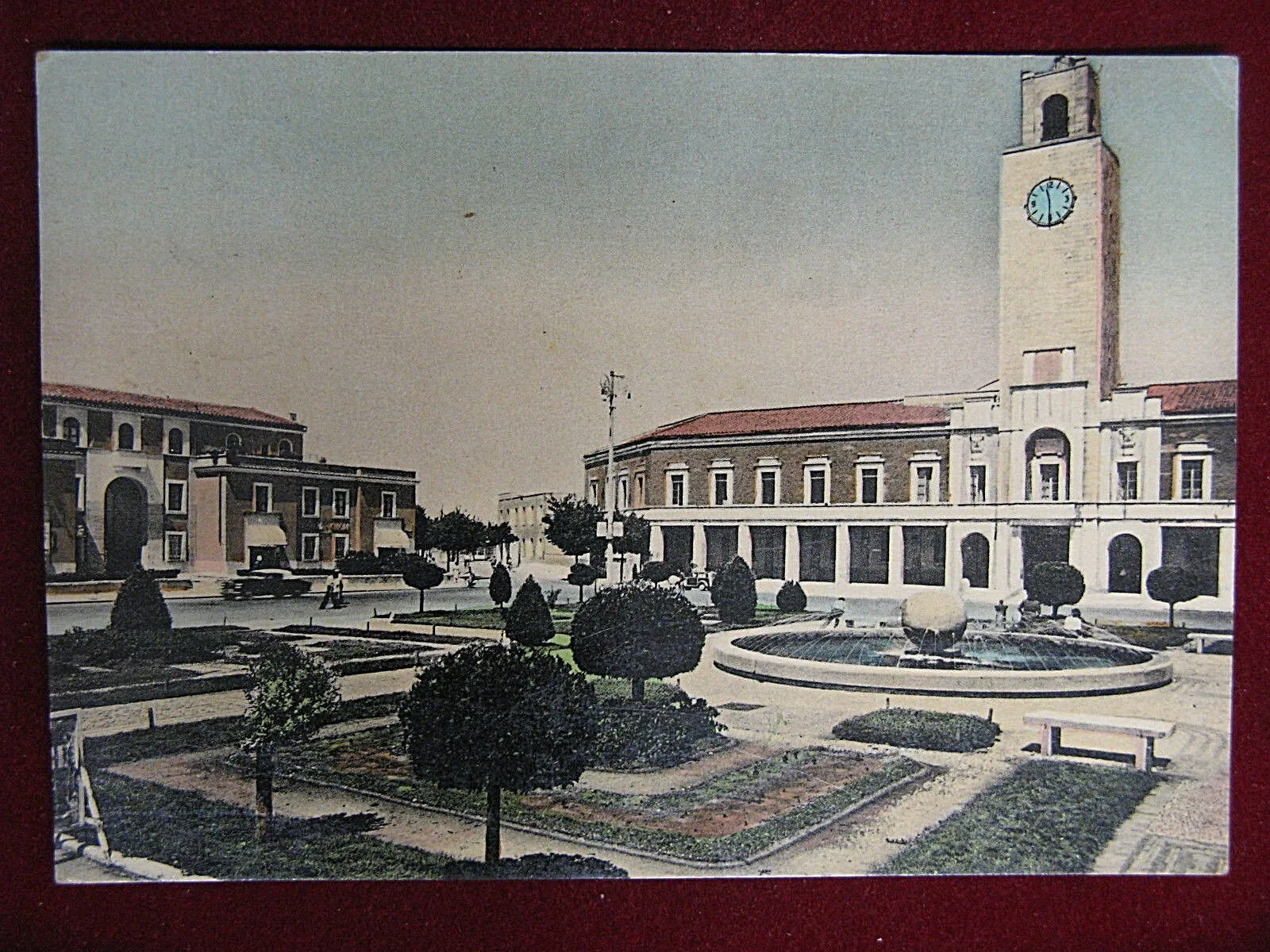 Latina Piazza del Popolo Palazzo Comunale anni 50 viaggiata FG #10529
