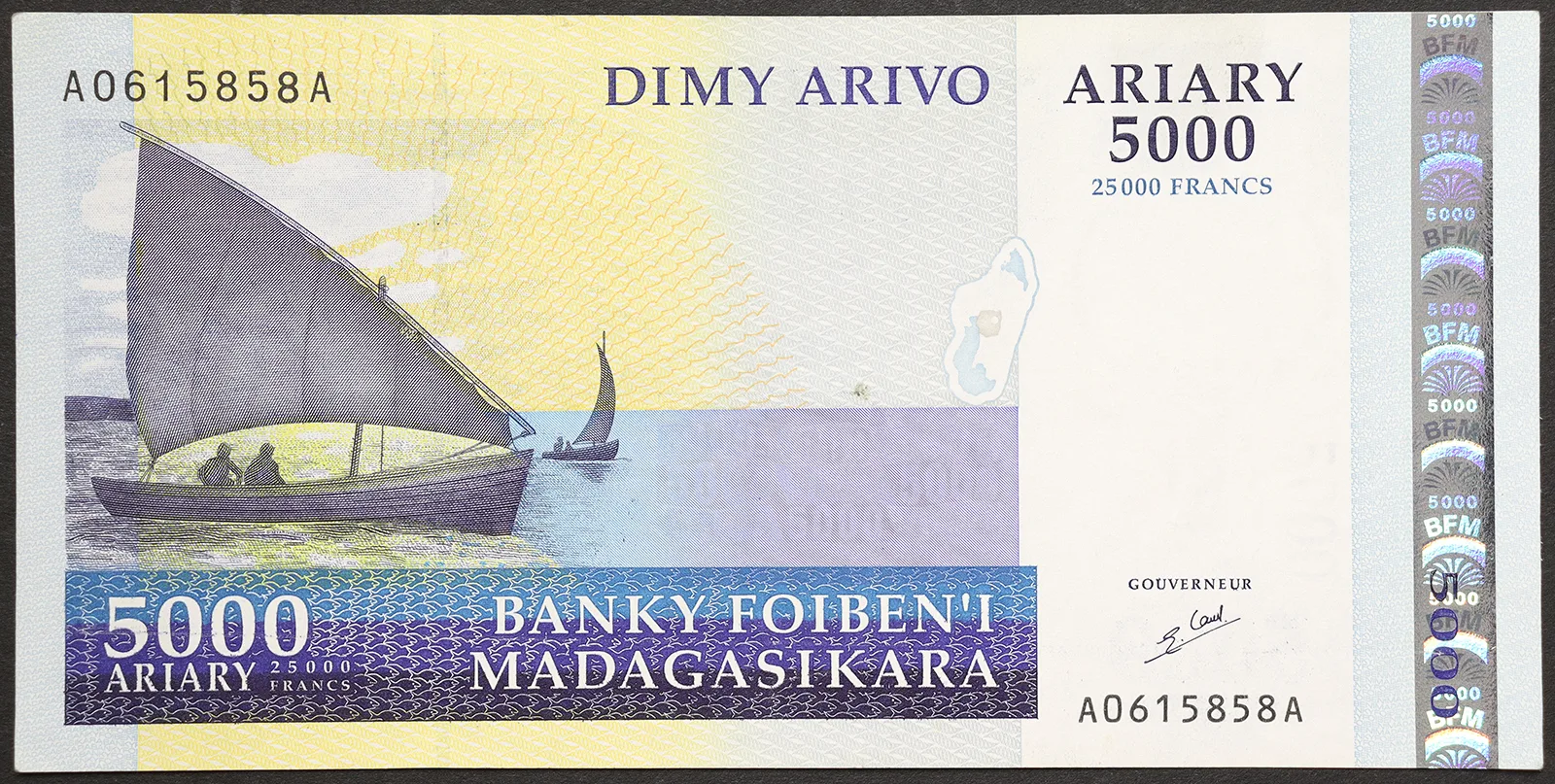 MADAGASCA 5.000 Ariary 2003 FDS Pick#84 #B580