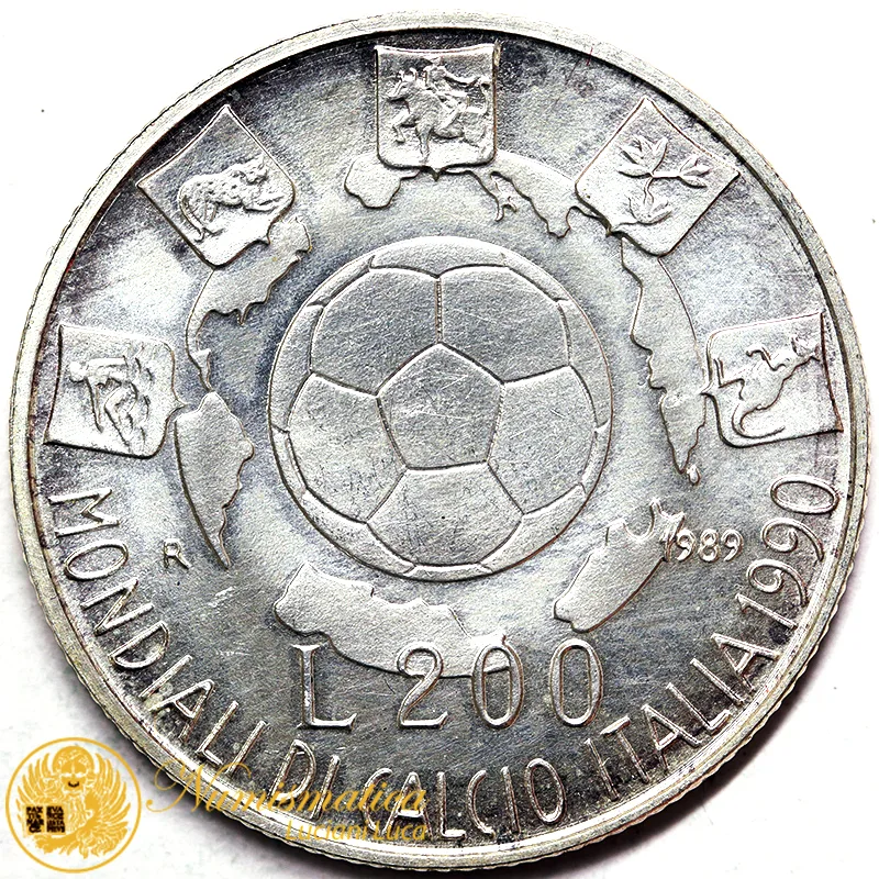 ITALIA 200 LIRE 1989 Coppa del Mondo di calcio 1990 Argento #5670