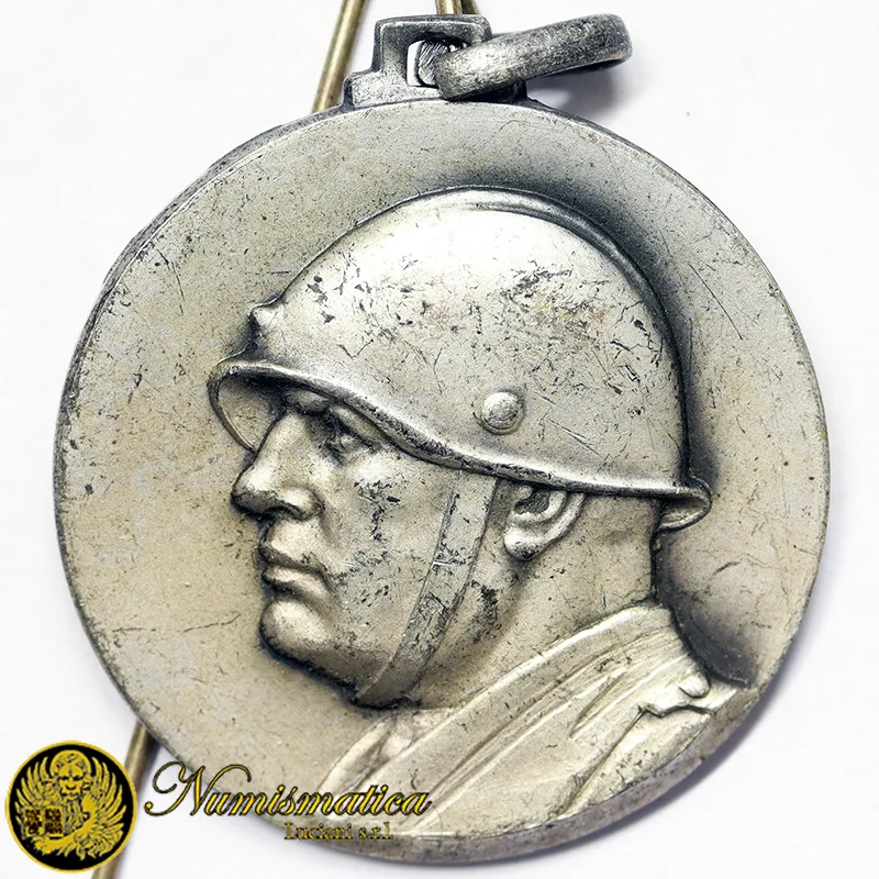 Medaglia con Mussolini e motto “Credere, obbedire, combattere” Ventennio Ø 29,5 mm #MDS81